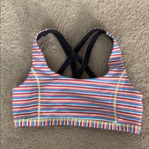 Reversible sports bra